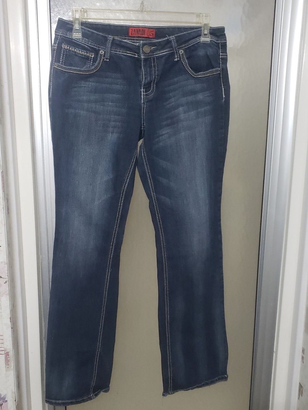 Zanadi Medium Wash Bootcut Jeans with Contrast Stitching